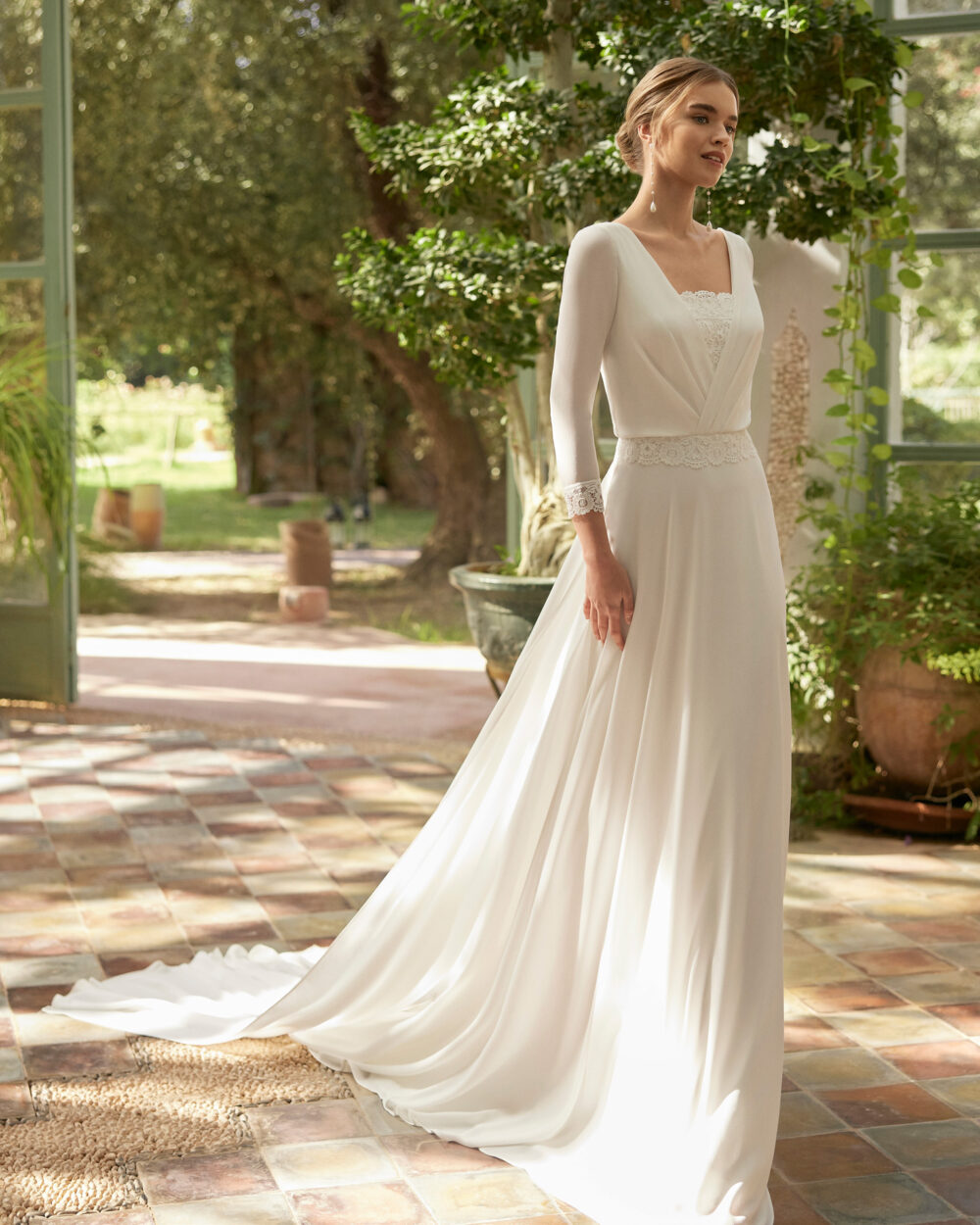 Atelie e Boutiue Shadevenne - Alma Novia - Leah 1
